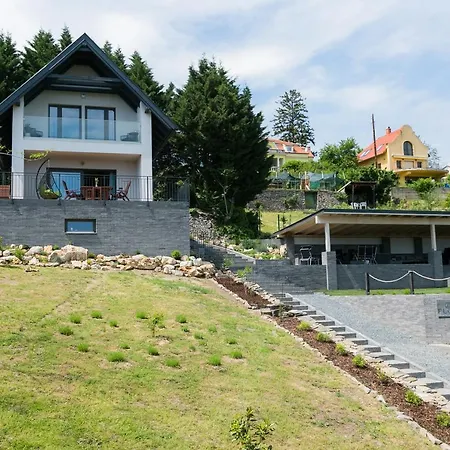 Flow House&garden Villa *