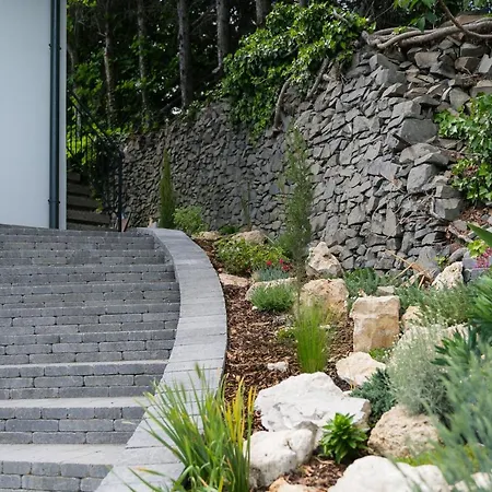 Flow House&garden Badacsonytomaj