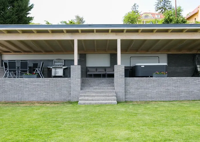 Flow House&garden Villa *